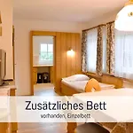 Waldrefugium Nahe Gmunden - Ferienapartment Fuer Familie Und Hund *