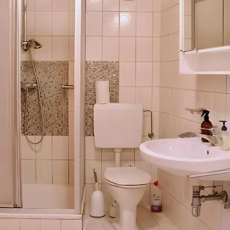 בית נופש Waldrefugium Gmunden - Ferienapartment Fuer Familie Und Hund