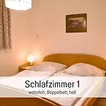 Waldrefugium Nahe Gmunden - Ferienapartment Fuer Familie Und Hund 別荘